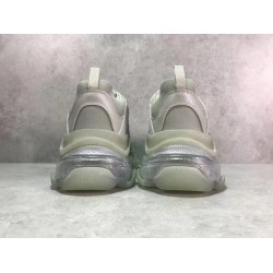 GT Batch Balenciaga Triple S Clear Sole Light Grey