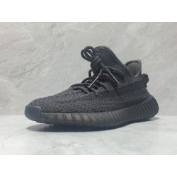 GT Batch Yeezy Boost 350 V2 Black