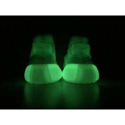 GT Batch Yeezy Boost 350 V2 Glow