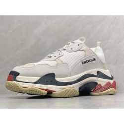 GT Batch Balenciaga Triple S White Black Red 2018 Font