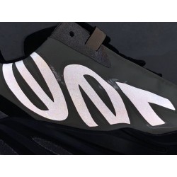 GT Yeezy 700 MNVN Bone