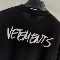 Vetements Script Tee Black