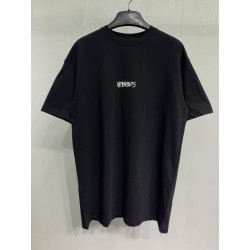 Vetements Script Tee Black