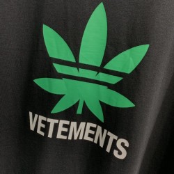 Vetements Weed Tee Black