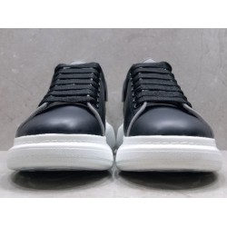 GT Alexander McQueen Oversized Sneaker Black White