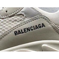 GT Batch Balenciaga Triple S Leather Free Beige